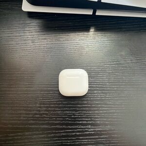 Apple AirPods 4th Gen